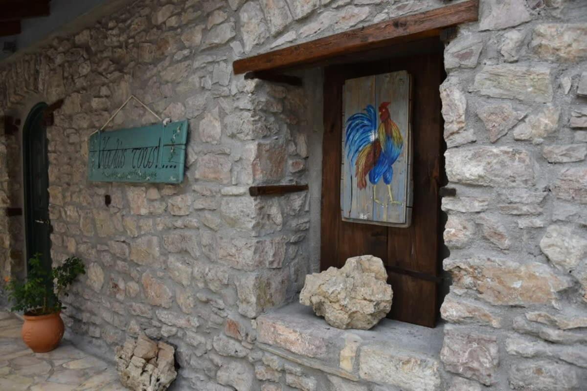 Kalavrita Winter Retreat - Homely Spacious Chalet Áno Vlasía エクステリア 写真
